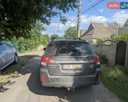 Черный Субару Аутбек, объемом двигателя 2 л и пробегом 311 тыс. км за 5500 $, фото 5 на Automoto.ua