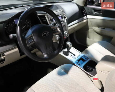 Чорний Субару Аутбек, об'ємом двигуна 2.46 л та пробігом 200 тис. км за 9800 $, фото 16 на Automoto.ua