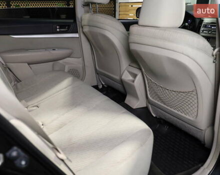 Чорний Субару Аутбек, об'ємом двигуна 2.46 л та пробігом 200 тис. км за 9800 $, фото 28 на Automoto.ua