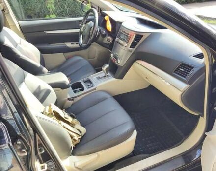 Черный Субару Аутбек, объемом двигателя 2.46 л и пробегом 230 тыс. км за 7300 $, фото 3 на Automoto.ua