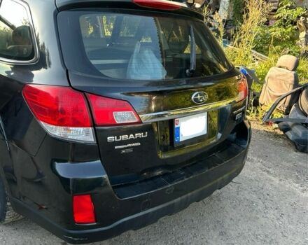 Черный Субару Аутбек, объемом двигателя 2 л и пробегом 390 тыс. км за 4300 $, фото 1 на Automoto.ua