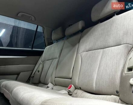 Черный Субару Аутбек, объемом двигателя 2.5 л и пробегом 238 тыс. км за 10300 $, фото 14 на Automoto.ua