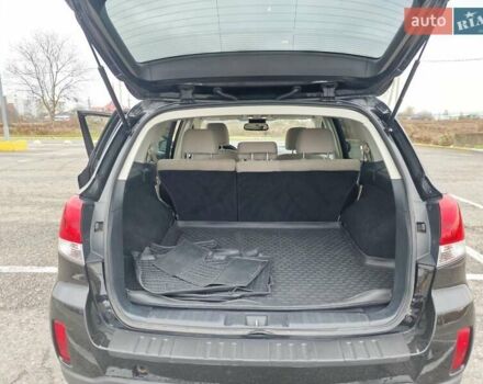 Черный Субару Аутбек, объемом двигателя 2.5 л и пробегом 238 тыс. км за 9800 $, фото 12 на Automoto.ua