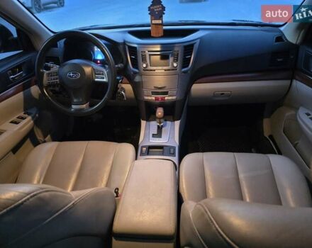 Черный Субару Аутбек, объемом двигателя 2.5 л и пробегом 249 тыс. км за 7999 $, фото 22 на Automoto.ua