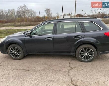 Черный Субару Аутбек, объемом двигателя 2.2 л и пробегом 223 тыс. км за 11000 $, фото 8 на Automoto.ua