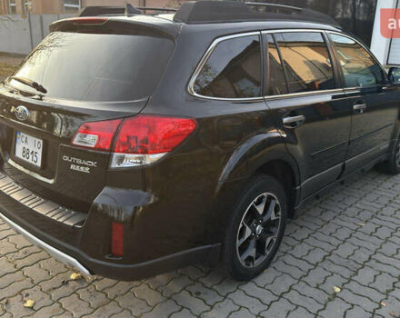 Чорний Субару Аутбек, об'ємом двигуна 2.46 л та пробігом 140 тис. км за 13500 $, фото 2 на Automoto.ua