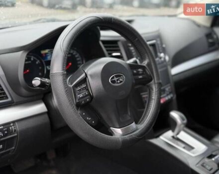 Черный Субару Аутбек, объемом двигателя 2.46 л и пробегом 197 тыс. км за 10800 $, фото 35 на Automoto.ua
