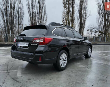 Черный Субару Аутбек, объемом двигателя 2.5 л и пробегом 98 тыс. км за 16990 $, фото 5 на Automoto.ua