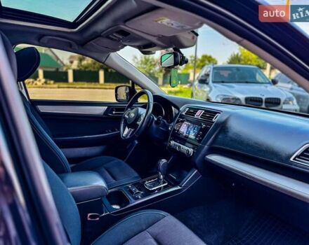 Черный Субару Аутбек, объемом двигателя 2 л и пробегом 130 тыс. км за 20000 $, фото 5 на Automoto.ua