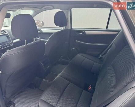 Черный Субару Аутбек, объемом двигателя 2.5 л и пробегом 97 тыс. км за 17200 $, фото 5 на Automoto.ua