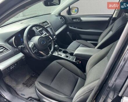 Черный Субару Аутбек, объемом двигателя 2.5 л и пробегом 97 тыс. км за 17200 $, фото 4 на Automoto.ua