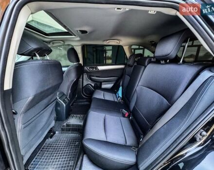 Черный Субару Аутбек, объемом двигателя 2 л и пробегом 130 тыс. км за 20000 $, фото 7 на Automoto.ua