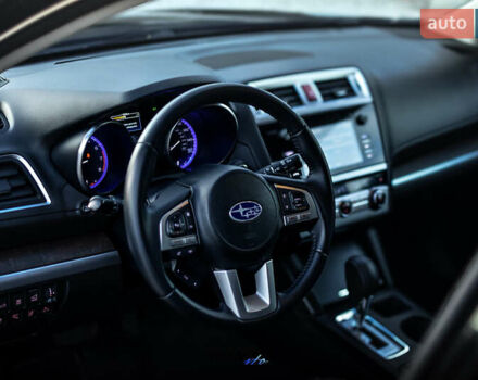 Черный Субару Аутбек, объемом двигателя 3.63 л и пробегом 200 тыс. км за 15700 $, фото 3 на Automoto.ua