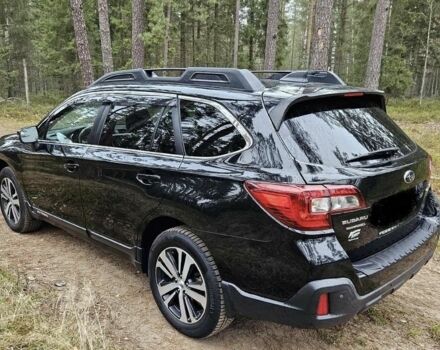 Черный Субару Аутбек, объемом двигателя 0 л и пробегом 153 тыс. км за 12500 $, фото 5 на Automoto.ua