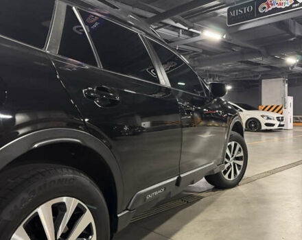 Черный Субару Аутбек, объемом двигателя 2.5 л и пробегом 98 тыс. км за 18000 $, фото 6 на Automoto.ua