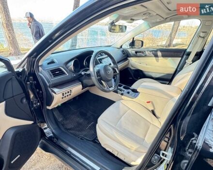 Черный Субару Аутбек, объемом двигателя 2.5 л и пробегом 82 тыс. км за 19000 $, фото 12 на Automoto.ua