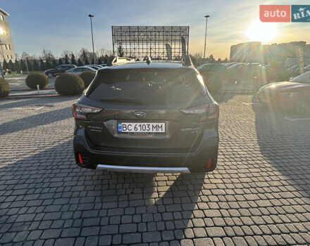 Черный Субару Аутбек, объемом двигателя 2.39 л и пробегом 77 тыс. км за 24500 $, фото 4 на Automoto.ua