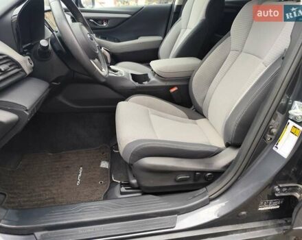 Черный Субару Аутбек, объемом двигателя 2.5 л и пробегом 22 тыс. км за 26500 $, фото 7 на Automoto.ua