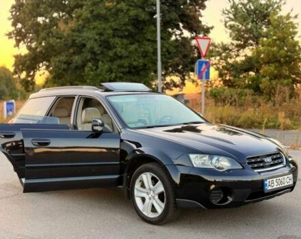 Черный Субару Аутбек, объемом двигателя 3 л и пробегом 300 тыс. км за 5650 $, фото 2 на Automoto.ua