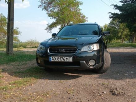 Черный Субару Аутбек, объемом двигателя 2.5 л и пробегом 263 тыс. км за 6600 $, фото 1 на Automoto.ua