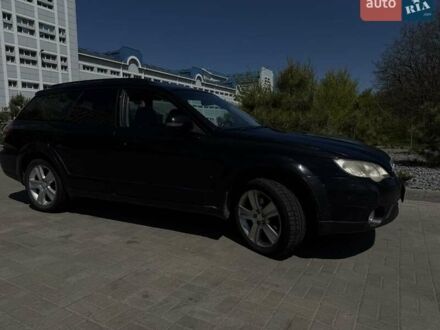 Черный Субару Аутбек, объемом двигателя 2.5 л и пробегом 250 тыс. км за 4800 $, фото 1 на Automoto.ua