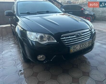 Черный Субару Аутбек, объемом двигателя 2.51 л и пробегом 174 тыс. км за 7700 $, фото 1 на Automoto.ua