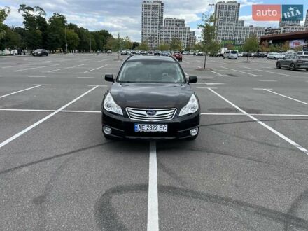 Субару Аутбек 2010 у Києві на Automoto.ua Чорний Субару Аутбек, об'ємом двигуна 2.46 л та пробігом 200 тис. км за 10500 $, фото 1 на Automoto.ua