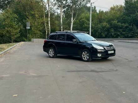 Чорний Субару Аутбек, об'ємом двигуна 2.46 л та пробігом 304 тис. км за 8000 $, фото 1 на Automoto.ua