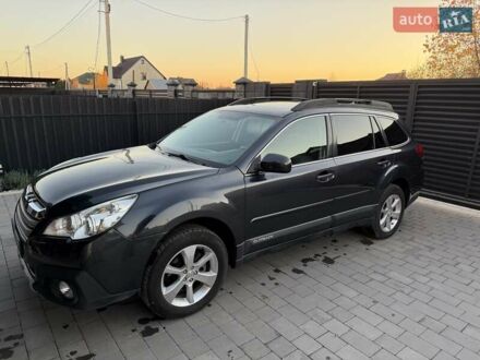 Черный Субару Аутбек, объемом двигателя 2.46 л и пробегом 350 тыс. км за 8900 $, фото 1 на Automoto.ua