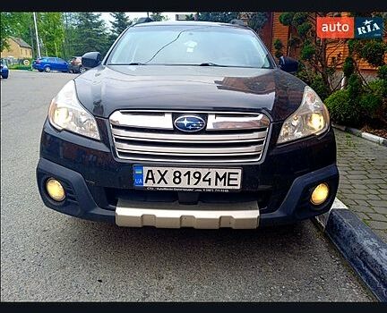 Черный Субару Аутбек, объемом двигателя 2.5 л и пробегом 185 тыс. км за 12000 $, фото 1 на Automoto.ua