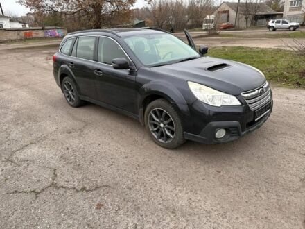 Черный Субару Аутбек, объемом двигателя 2.2 л и пробегом 223 тыс. км за 11000 $, фото 1 на Automoto.ua