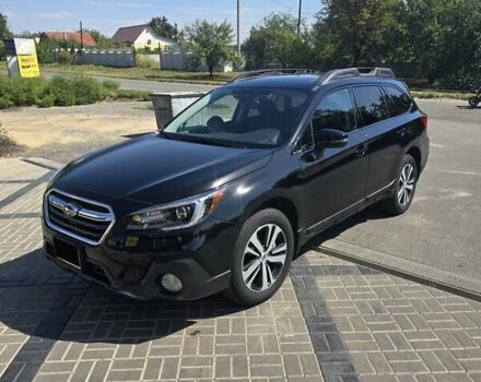 Черный Субару Аутбек, объемом двигателя 2.5 л и пробегом 31 тыс. км за 18999 $, фото 1 на Automoto.ua
