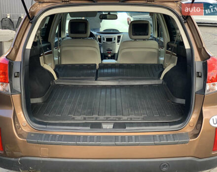 Коричневый Субару Аутбек, объемом двигателя 2.46 л и пробегом 255 тыс. км за 3000 $, фото 19 на Automoto.ua