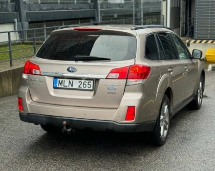 Коричневий Субару Аутбек, об'ємом двигуна 2 л та пробігом 289 тис. км за 6800 $, фото 1 на Automoto.ua