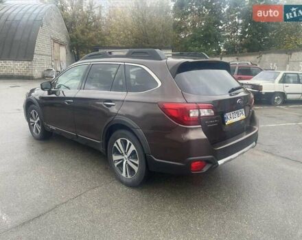 Коричневый Субару Аутбек, объемом двигателя 2.5 л и пробегом 180 тыс. км за 18900 $, фото 6 на Automoto.ua