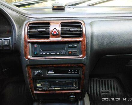 Червоний Субару Аутбек, об'ємом двигуна 2.5 л та пробігом 366 тис. км за 2000 $, фото 8 на Automoto.ua