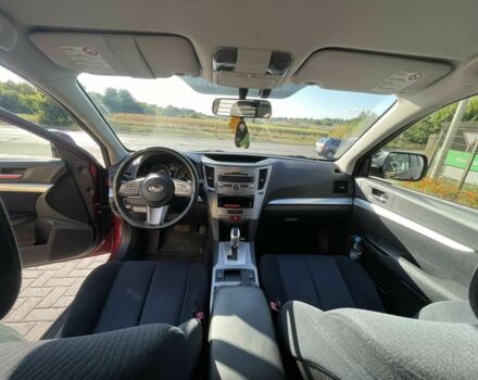 Красный Субару Аутбек, объемом двигателя 2.5 л и пробегом 105 тыс. км за 9999 $, фото 2 на Automoto.ua