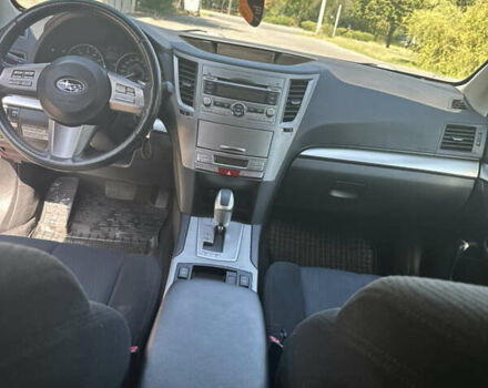 Червоний Субару Аутбек, об'ємом двигуна 2.46 л та пробігом 102 тис. км за 10300 $, фото 14 на Automoto.ua