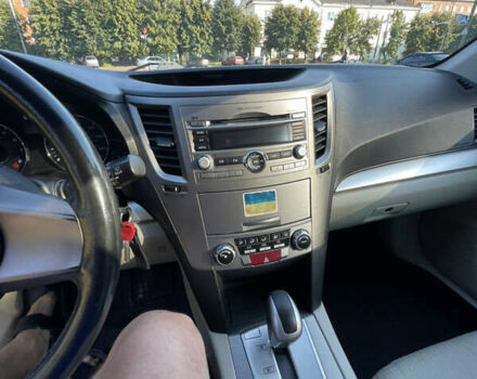 Червоний Субару Аутбек, об'ємом двигуна 2.46 л та пробігом 293 тис. км за 8800 $, фото 15 на Automoto.ua