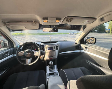 Красный Субару Аутбек, объемом двигателя 2.46 л и пробегом 329 тыс. км за 8900 $, фото 7 на Automoto.ua