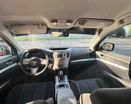 Красный Субару Аутбек, объемом двигателя 2.46 л и пробегом 329 тыс. км за 8900 $, фото 6 на Automoto.ua