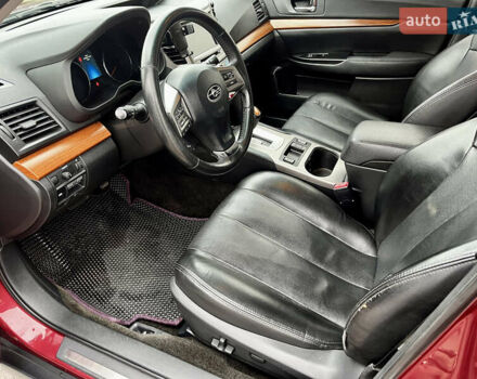 Красный Субару Аутбек, объемом двигателя 2.46 л и пробегом 254 тыс. км за 9900 $, фото 10 на Automoto.ua