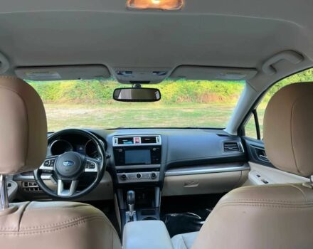 Красный Субару Аутбек, объемом двигателя 2.5 л и пробегом 77 тыс. км за 2000 $, фото 10 на Automoto.ua