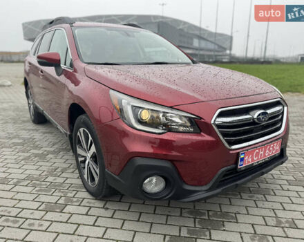 Красный Субару Аутбек, объемом двигателя 2.5 л и пробегом 138 тыс. км за 18000 $, фото 1 на Automoto.ua