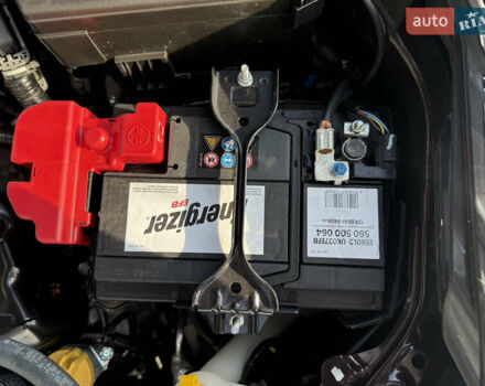 Червоний Субару Аутбек, об'ємом двигуна 2.5 л та пробігом 31 тис. км за 30800 $, фото 4 на Automoto.ua