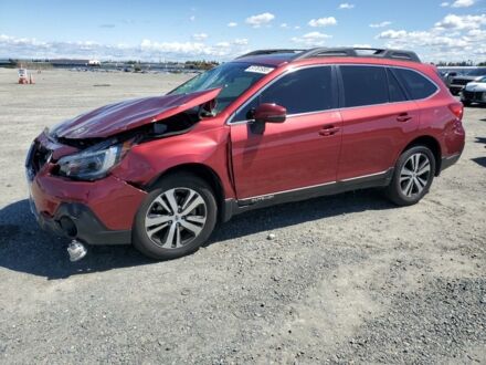 Субару Аутбек 2019 в Львове на Automoto.ua Красный Субару Аутбек, объемом двигателя 2.5 л и пробегом 73 тыс. км за 10700 $, фото 1 на Automoto.ua