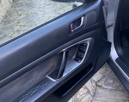 Субару Аутбек, объемом двигателя 2.5 л и пробегом 241 тыс. км за 7500 $, фото 2 на Automoto.ua