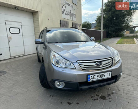 Субару Аутбек, объемом двигателя 2.46 л и пробегом 164 тыс. км за 10500 $, фото 1 на Automoto.ua