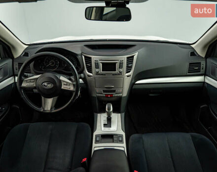 Субару Аутбек, об'ємом двигуна 2.5 л та пробігом 190 тис. км за 10869 $, фото 9 на Automoto.ua