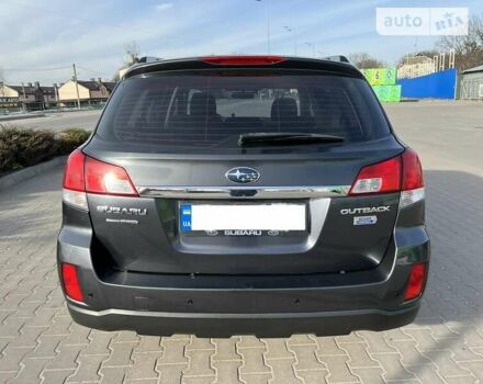 Субару Аутбек, объемом двигателя 2 л и пробегом 285 тыс. км за 11200 $, фото 4 на Automoto.ua